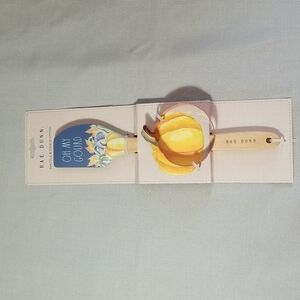 RAE DUNN SPATULA & COOKIE CUTTER " OH MY GOURD " ON SPATULA